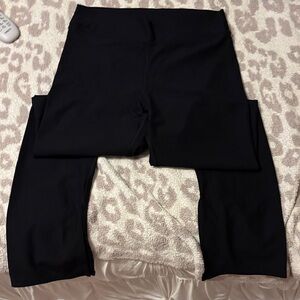 Old Navy Powersoft Ribbed flared leggings- size L